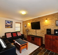Close To The Main Surf Beach - Accommodation BNB