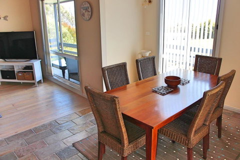 Cockatoo Cabin - Accommodation BNB 3
