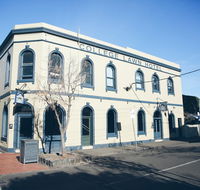 College Lawn Hotel - Accommodation BNB