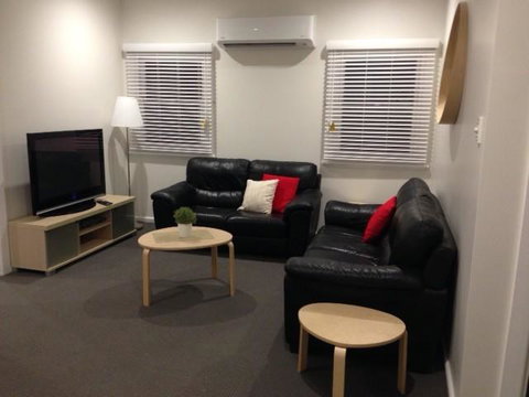 Colonial Lodge Motor Inn - Accommodation BNB 0
