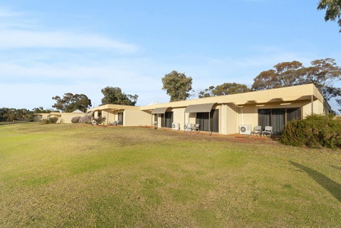 Comfort Inn & Suites Riverland - Accommodation BNB 3