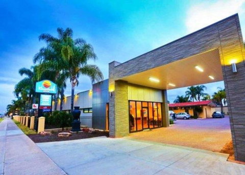 Comfort Inn Deakin Palms - Accommodation BNB 0