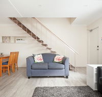 Comfy  Convenient  Homebush West 300 steps train - Accommodation BNB