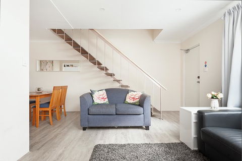 Comfy & Convenient @ Homebush West 300 Steps Train - Accommodation BNB 0