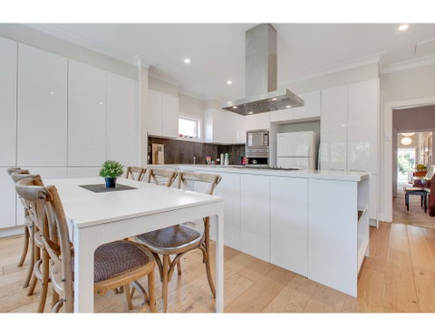Comfy Family Home In Chill Beachside Neighbourhood - Accommodation BNB 2