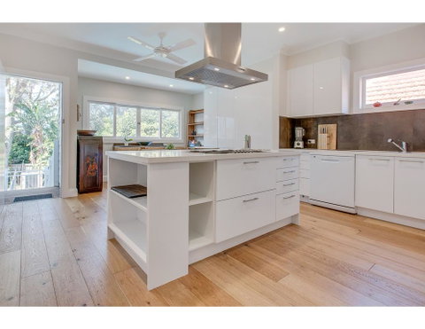 Comfy Family Home In Chill Beachside Neighbourhood - Accommodation BNB 3