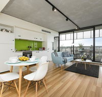 Complete Host Guild Apartments - Accommodation BNB
