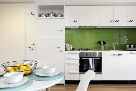 Complete Host Guild Apartments - Accommodation BNB 2