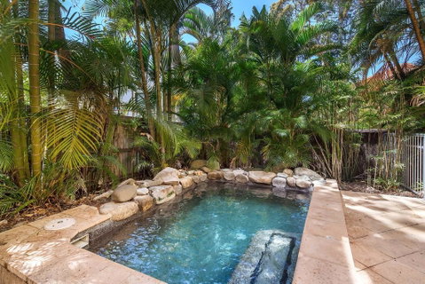 Contemporary & Luxurious, Little Cove - Accommodation BNB 3