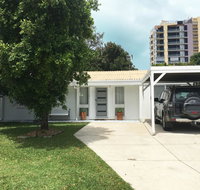 Coral Cottage - 93 Taylor Ave Golden Beach - Accommodation BNB