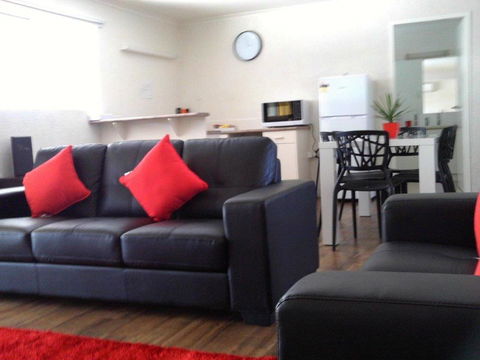 Coral Sands Motel - Accommodation BNB 1