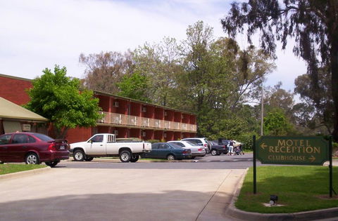 Corowa Golf Club Motel - Accommodation BNB 2