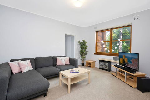 Cosy 2BR Plus Parking In Nth Sydney - Accommodation BNB 0
