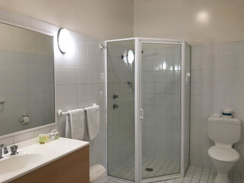 Country Gardens Motor Inn - Accommodation BNB 1