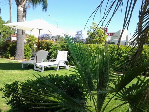 Country Leisure Motor Inn - Accommodation BNB 2