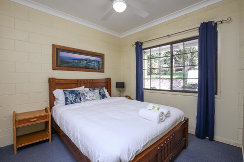 Country Lodge Motel - Accommodation BNB 1