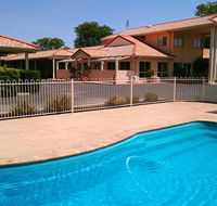 Country Roads Motor Inn - Accommodation BNB