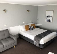 Country Roads Motor Inn - Accommodation BNB