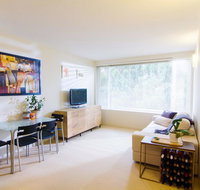 Cozy One Bedroom Apartment in Waverton - Accommodation BNB
