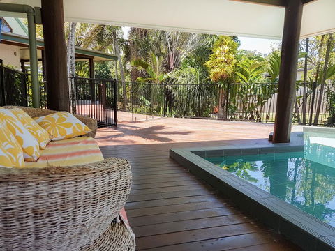 Crazy About Cairns Resort Living - 6 Bedrooms - Accommodation BNB 2