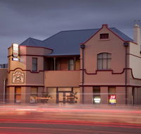 Cross Keys Hotel - Accommodation BNB