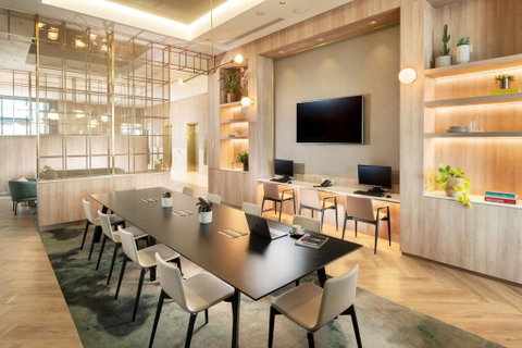 Crowne Plaza Adelaide - Accommodation BNB 2