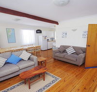 Culburra Sea Stay - beach and shop an easy walk - Accommodation BNB