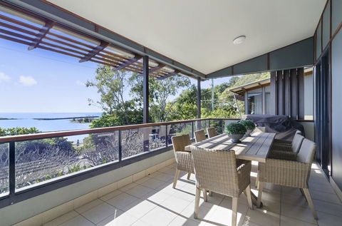 Currumbin Beachside Holiday Home - Accommodation BNB 0