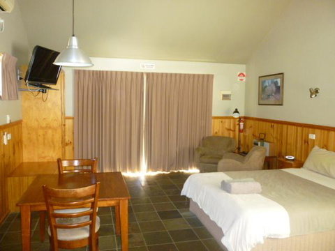 D'Altons Resort - Accommodation BNB 3