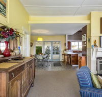 Dalmuir Homestead - Walk To Dromana Beach - Accommodation BNB