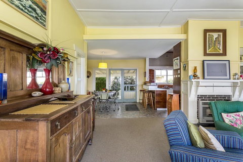 Dalmuir Homestead - Walk To Dromana Beach - Accommodation BNB 0