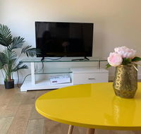 Delicate and Cozy Bedroom in Bentleigh East - Accommodation BNB