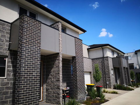 Delicate And Peaceful Bundoora Townhouse 12 - Accommodation BNB 0