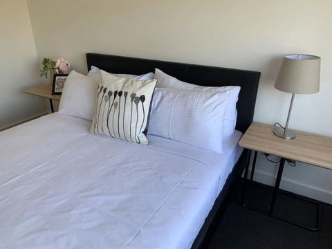 Delicate And Peaceful Bundoora Townhouse 12 - Accommodation BNB 3