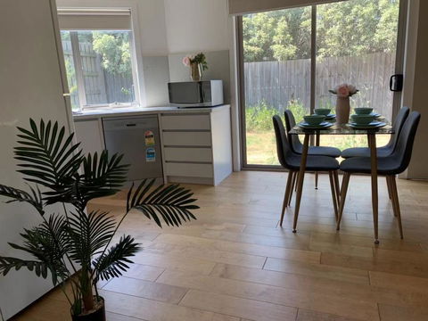 Delicate And Peaceful Bundoora Townhouse 20-R3 - Accommodation BNB 2