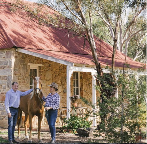 Dempster Cottage - Accommodation BNB 1