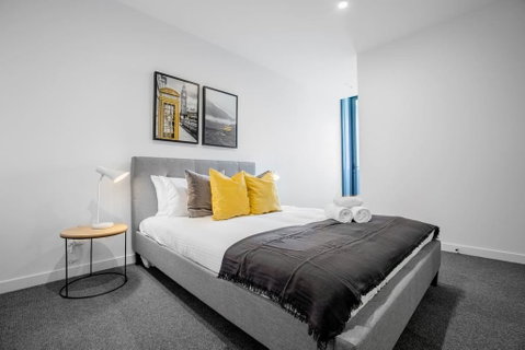 Designer 2 Bdrms APT@Parkville Free Carpark+wifi - Accommodation BNB 3