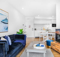 Designer Apartment with Luxury Amenities - Accommodation BNB