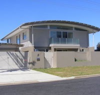 Dew on Lakeview Street - Accommodation BNB