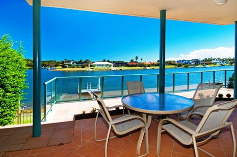 Dolphins 2 7 Commodore Crescent - Accommodation BNB 1