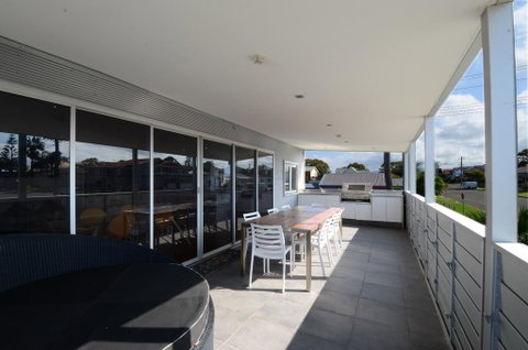 Dream Catcher Beach House - Shellharbour - Accommodation BNB 1