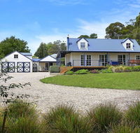 Duncraig House - open fireplace spa pet friendly - Accommodation BNB