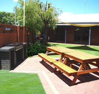 Dunsborough Inn Backpackers - Accommodation BNB