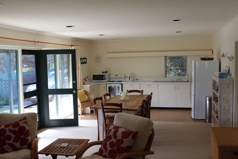 East Street Retreat - Accommodation BNB 2