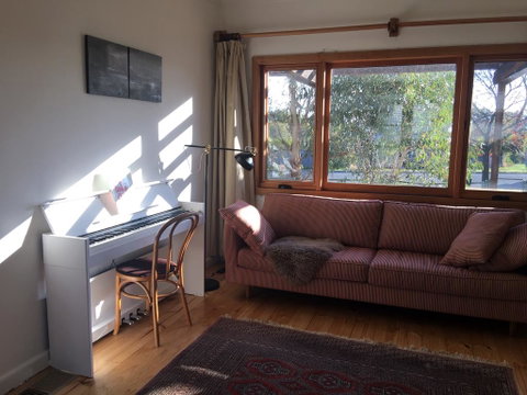 Eco-renovated Light-filled House On A Hill - Accommodation BNB 0