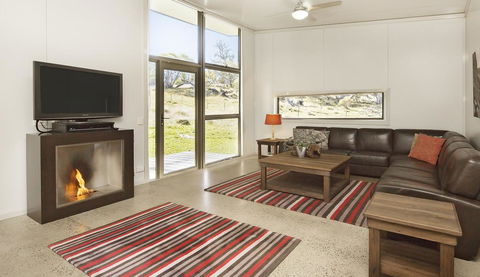 Ecocrackenback 16 - Sustainable Chalet Close To The Slopes - Accommodation BNB 1