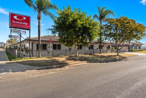 Econo Lodge Moree Spa Motor Inn - Accommodation BNB 1