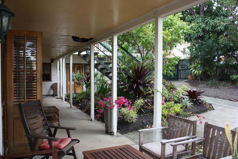 Ellie's Guest House - Accommodation BNB 2
