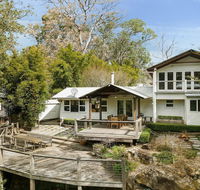 Equanimity - Beautiful character filled house - Accommodation BNB