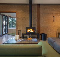 Eumarella Shores Noosa Lake Retreat - Accommodation BNB